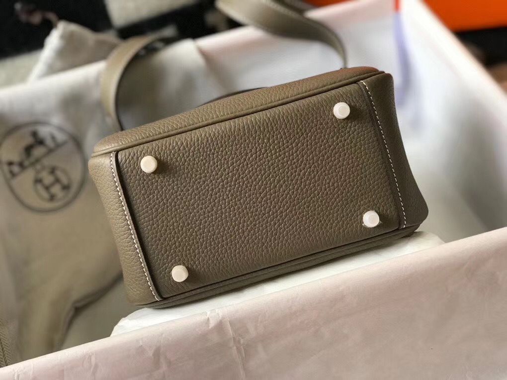 Hermes Lindy Mini Bag In Taupe Clemence Leather GHW - Image 4