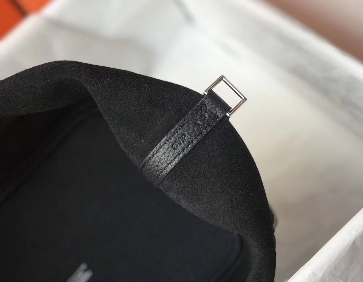 Hermes Picotin Lock 18 Bag In Black Clemence Leather - Image 6