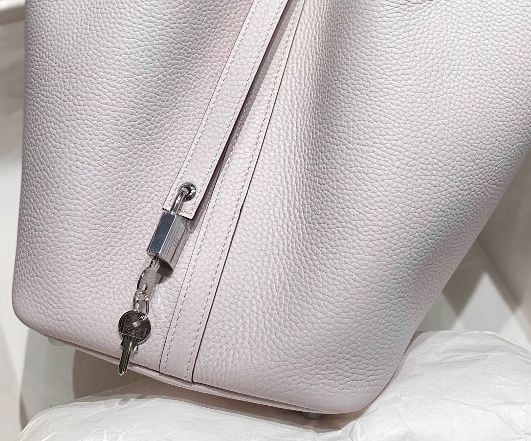 Hermes Picotin Lock 22 Bag In Mauve Pale Clemence Leather - Image 7