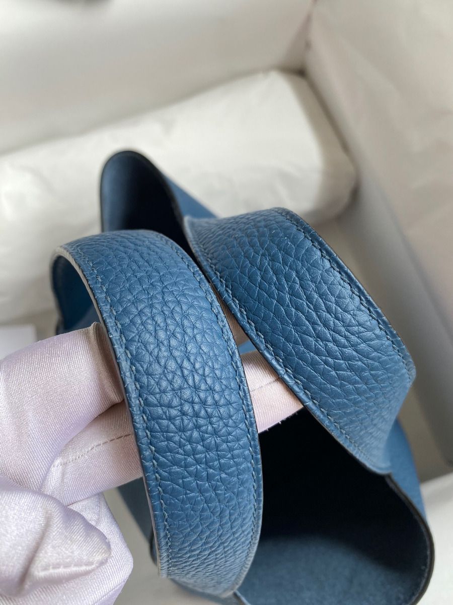 Hermes Picotin Lock 18 Handmade Bag in Deep Blue Clemence Leather - Image 5