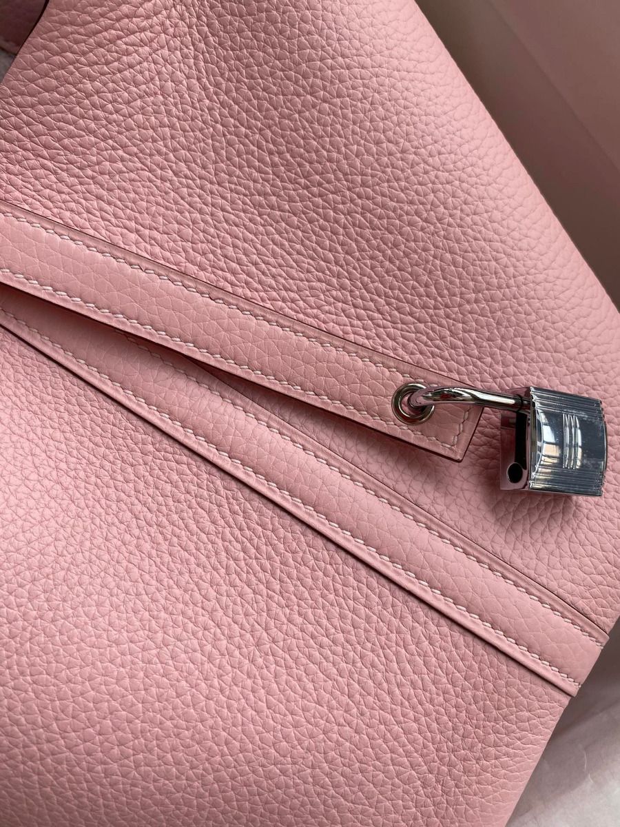 Hermes Picotin Lock 18 Handmade Bag in Rose Sakura Clemence Leather - Image 4