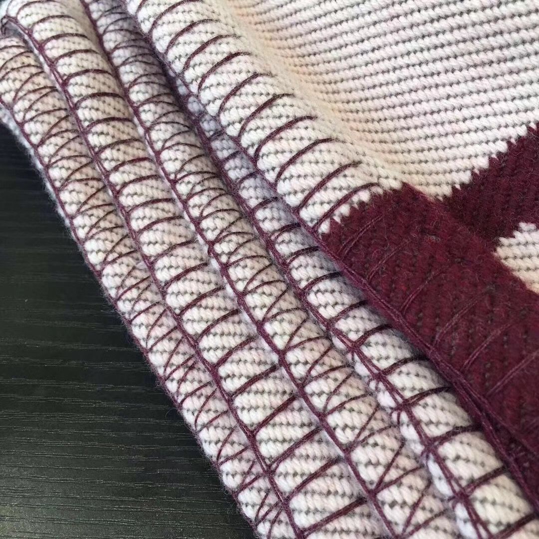 Hermes Fuchsia Avalon Throw Blanket - Image 4