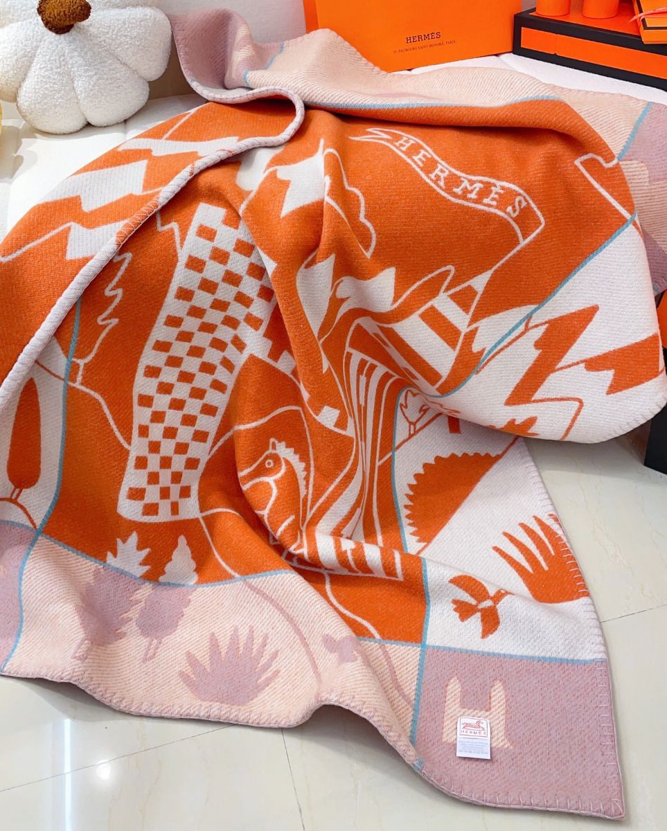 Hermes Avalon Epopee Blanket in Mandarine Wool and Cashmere - Image 9