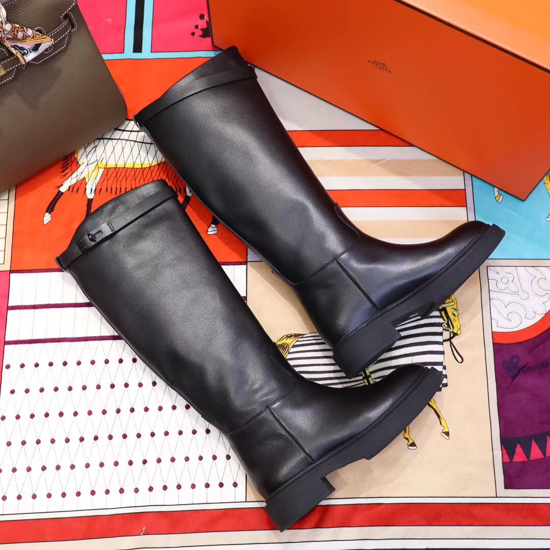 Hermes Variation Boots In Black Calfskin - Image 4