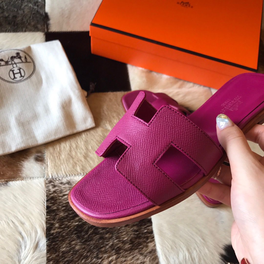 Hermes Oran Slide Sandals In Anemone Epsom Calfskin - Image 6