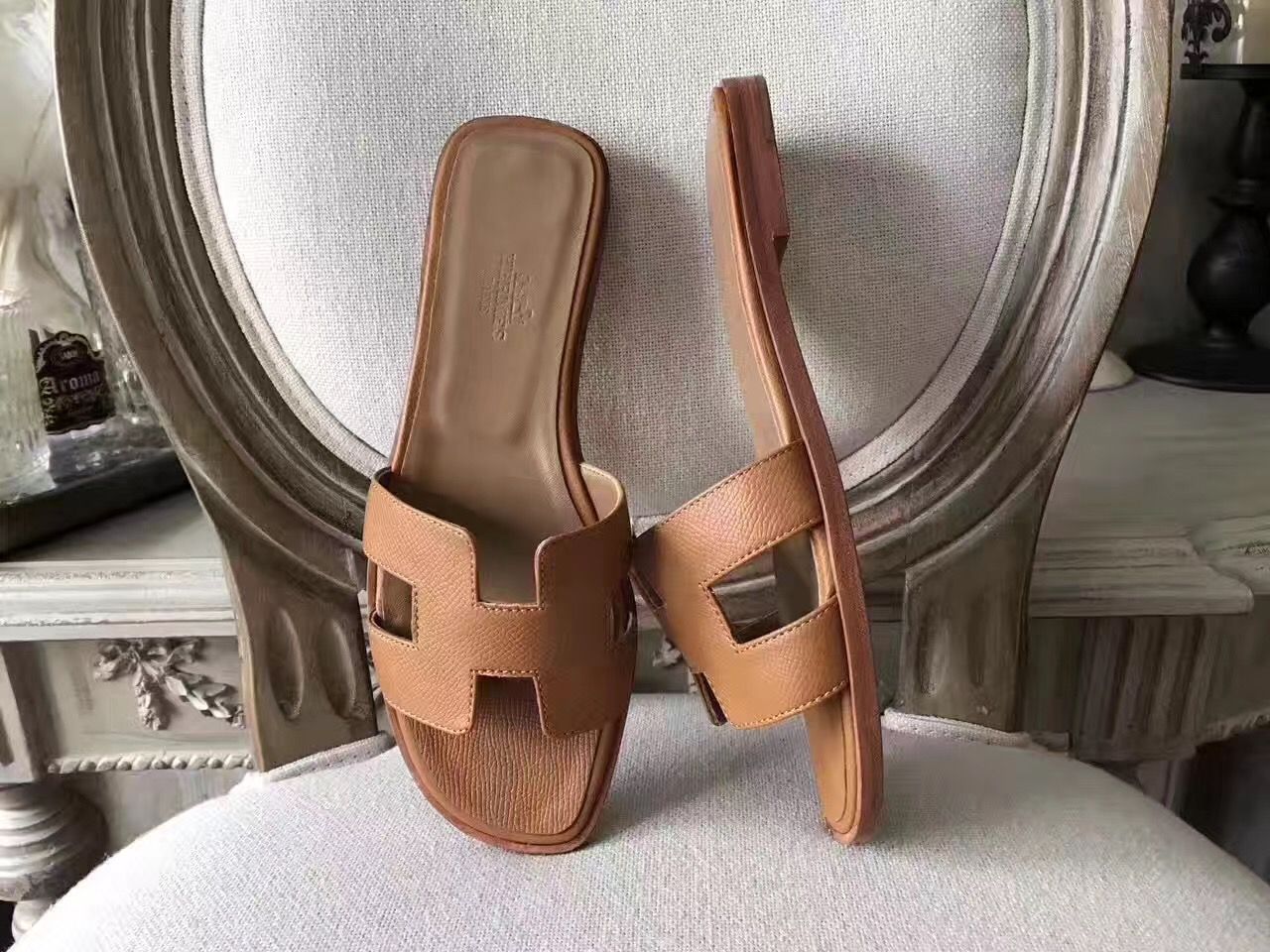 Hermes Oran Sandals In Brown Epsom Leather - Image 3