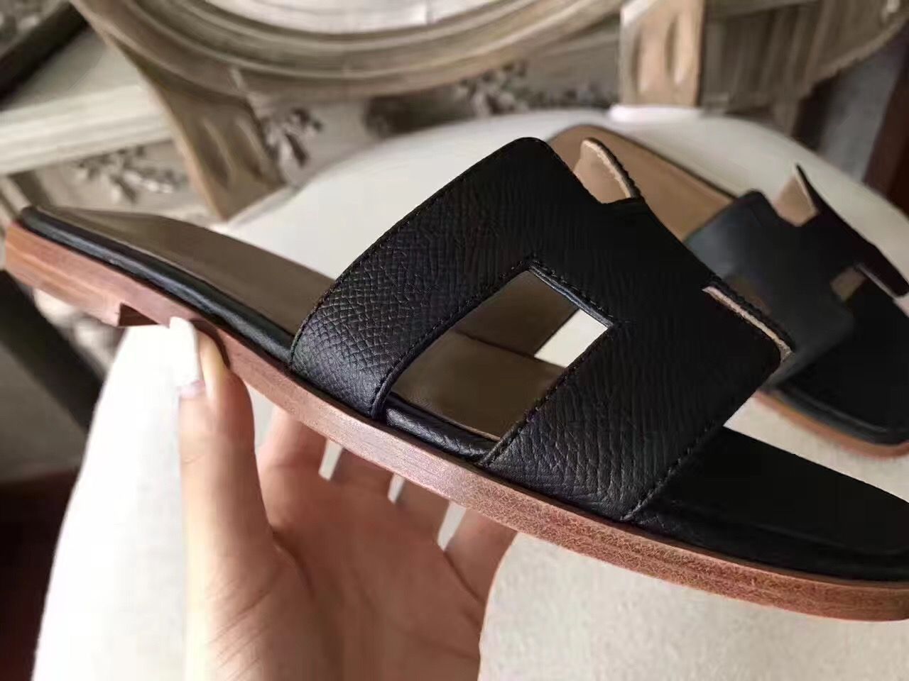 Hermes Oran Sandals In Black Epsom Leather - Image 9