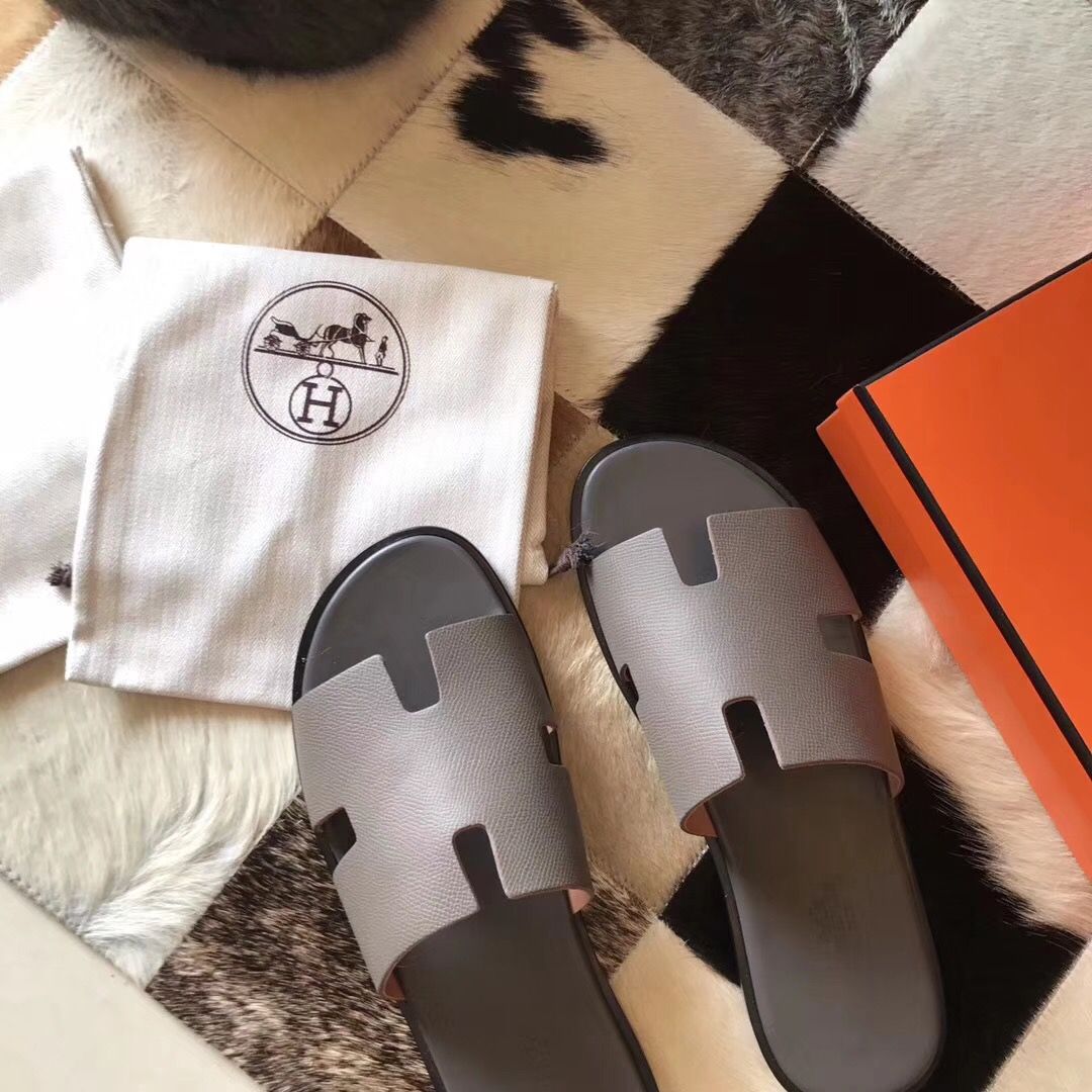 Hermes Izmir Sandals In Grey Epsom Leather - Image 7