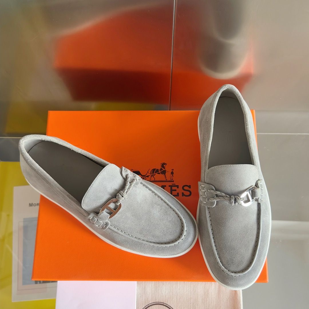 Hermes Men's Ignacio Loafers in Gris Nuage Suede Calfskin - Image 4