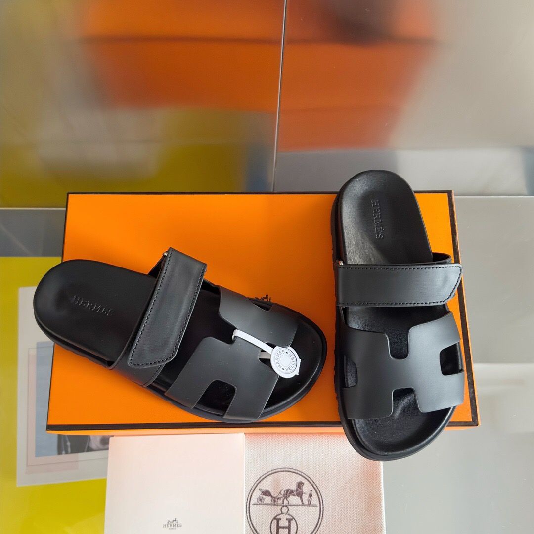 Hermes Men's Chypre Sandals in Black Calfskin - Image 3