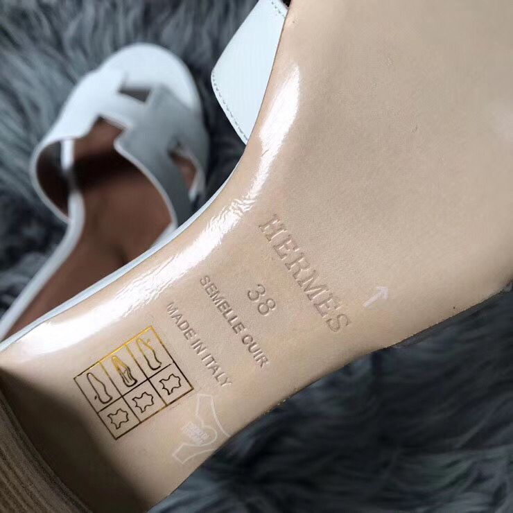 Hermes Oasis Sandals In White Epsom Leather - Image 6