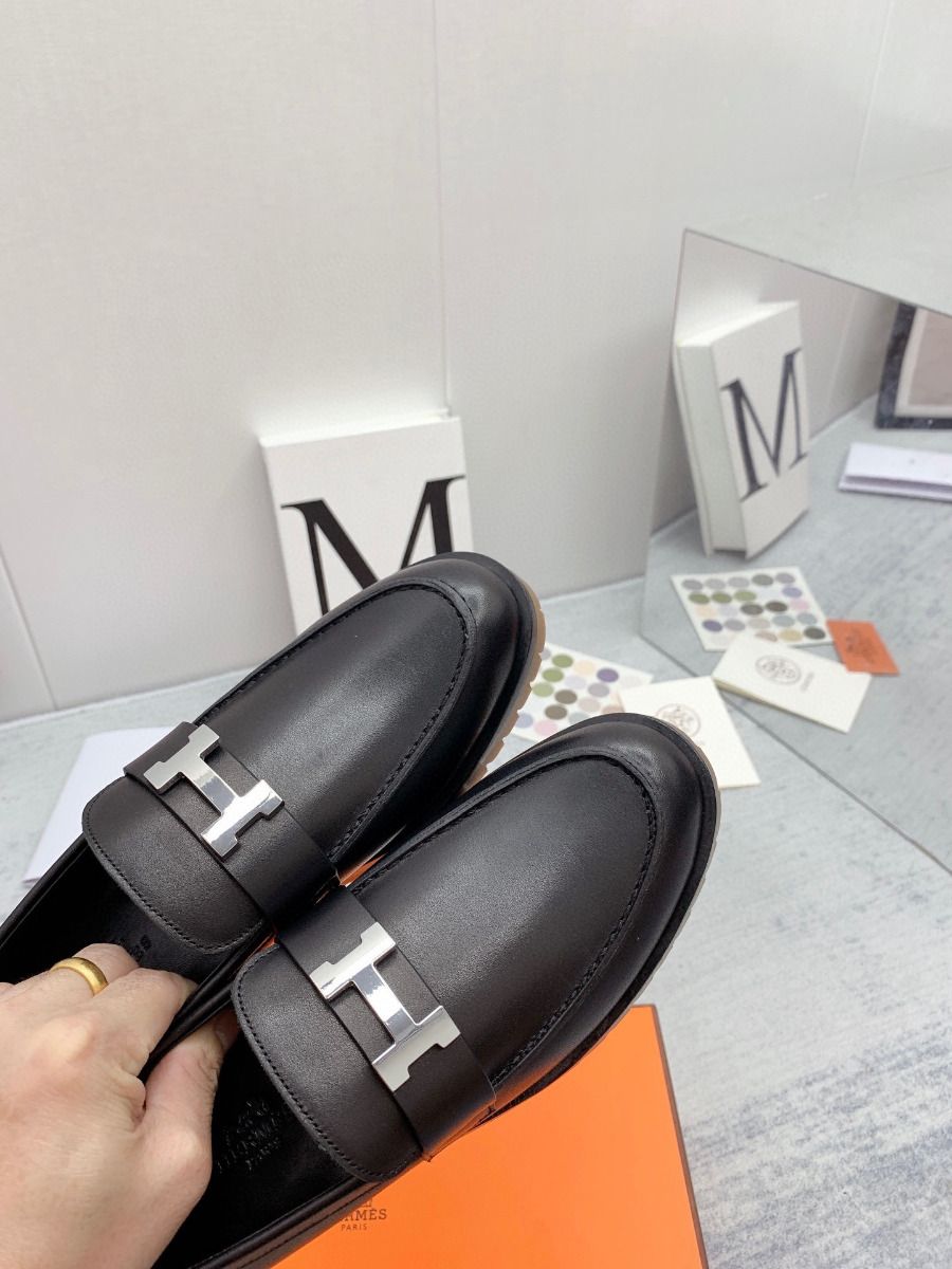 Hermes Women's Faubourg Loafers in Black Leather - Image 3