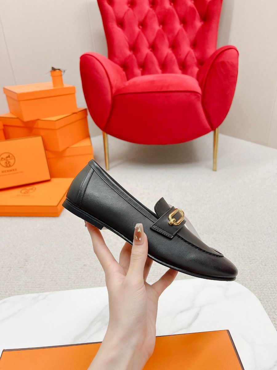 Hermes Women's Colette Loafers in Black Leather - Image 10