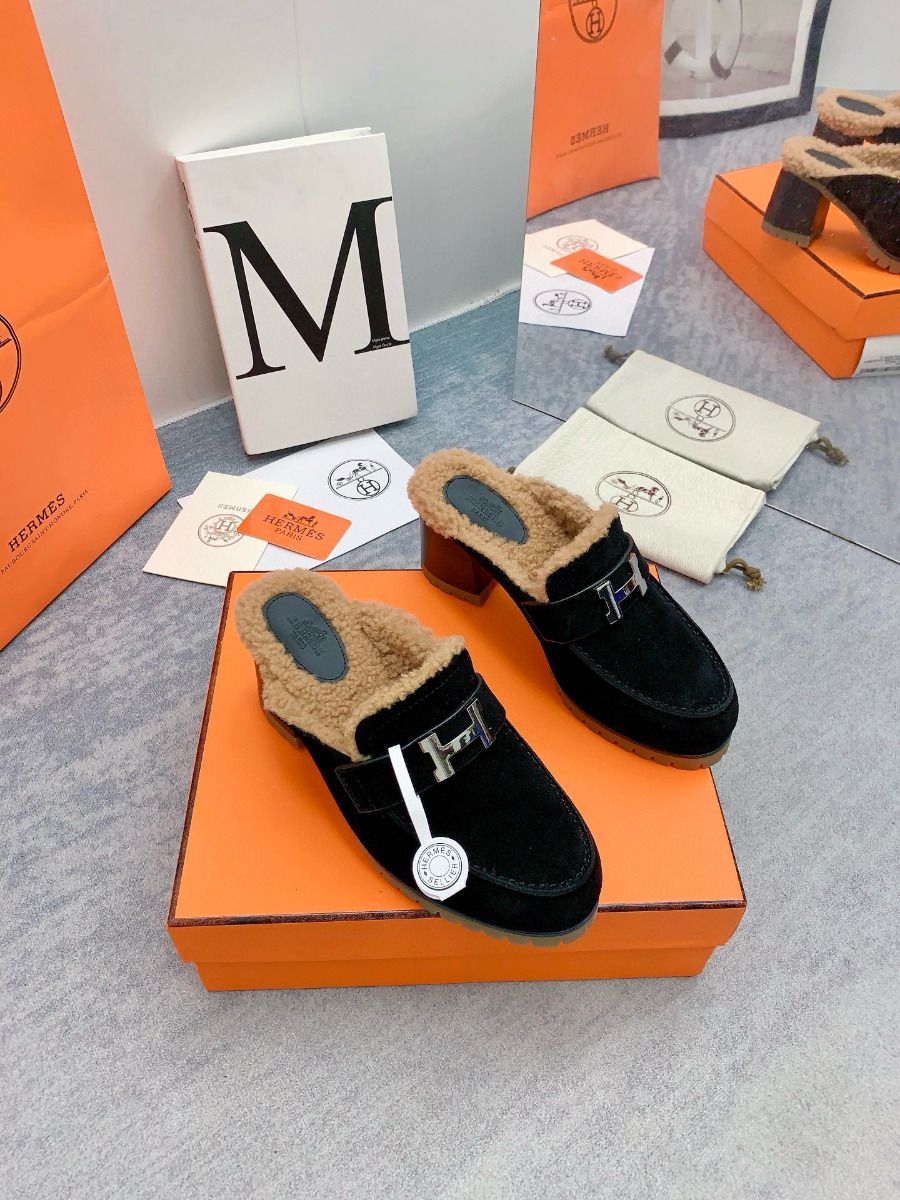 Hermes Flore 60 Mules in Black Suede with Shearling - Image 4