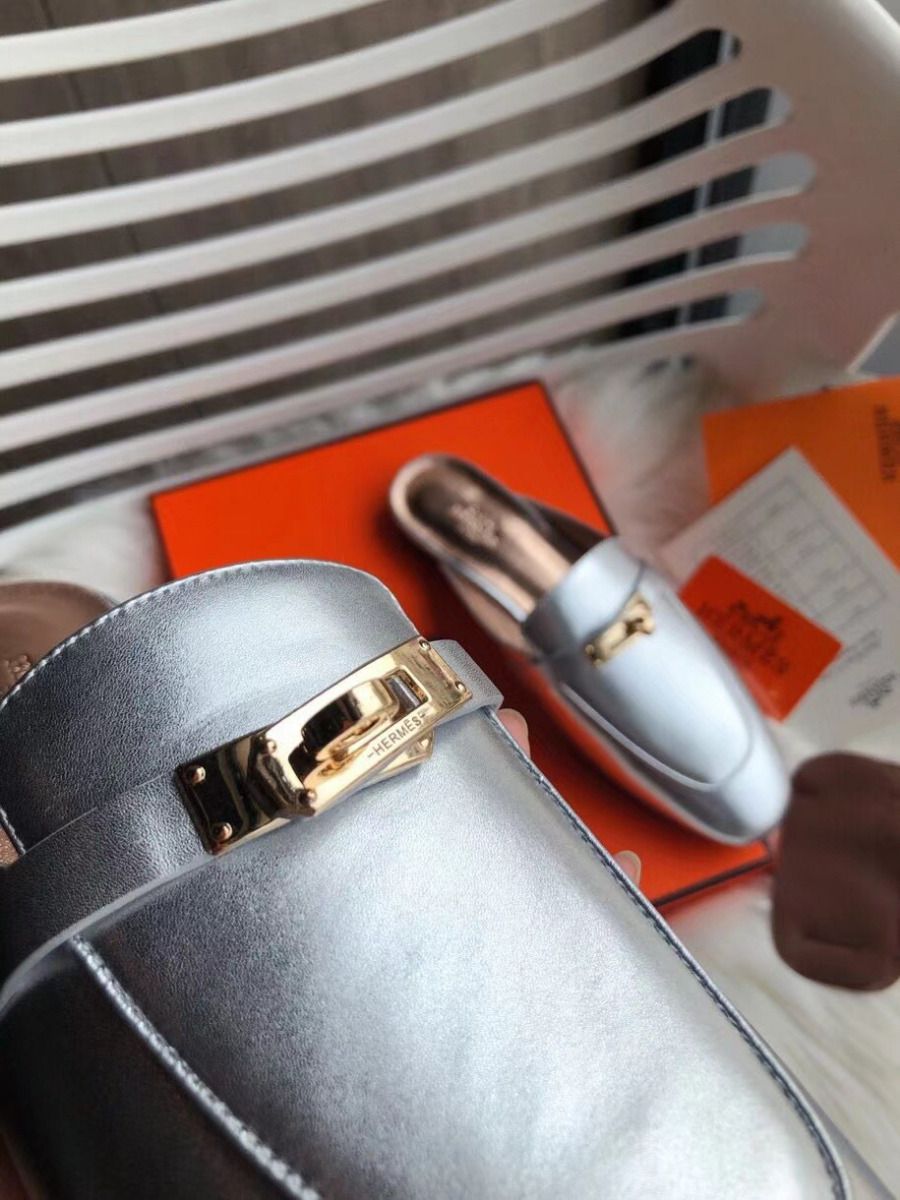 Hermes Oz Mules In Silver Metallic Calfskin - Image 8