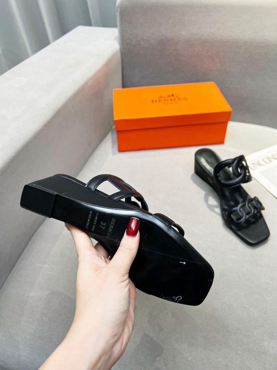 Hermes Figari 55mm Wedge Sandals In Black Nappa Leather - Image 8