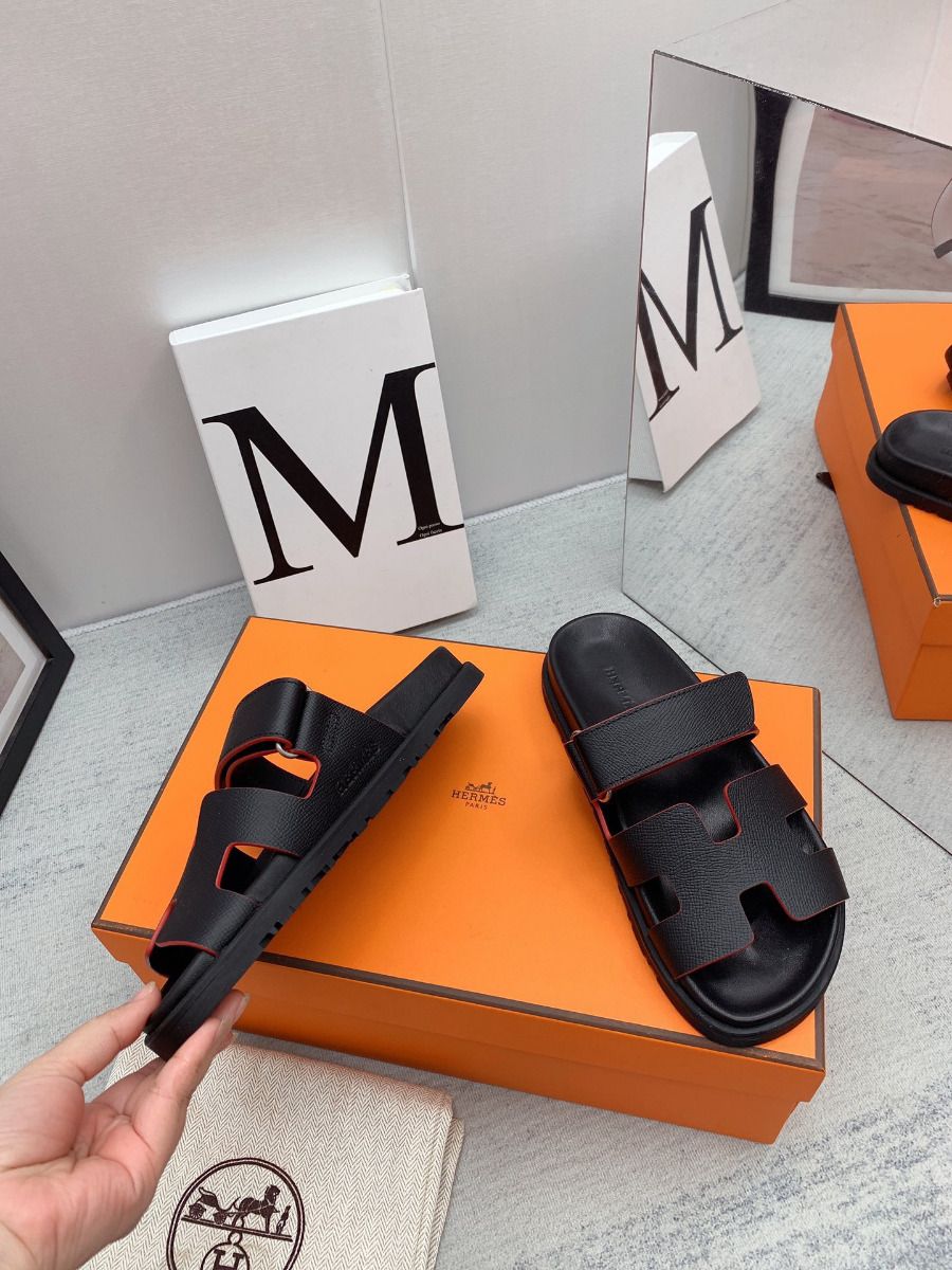 Hermes Women's Chypre Sandals In Black Epsom Calfskin - Image 7