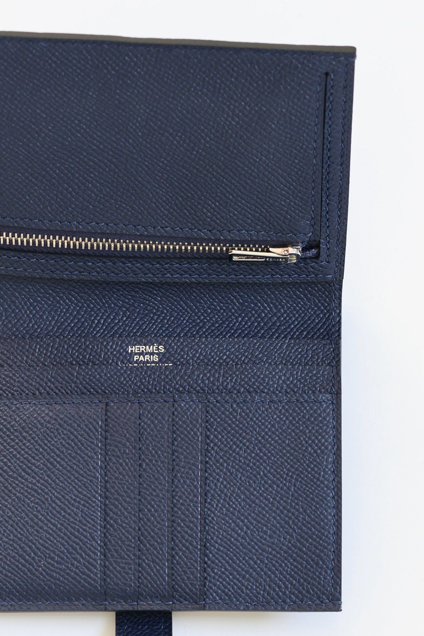 Hermes Bearn Compact Handmade Wallet in Blue Saphir Epsom Calfskin - Image 7
