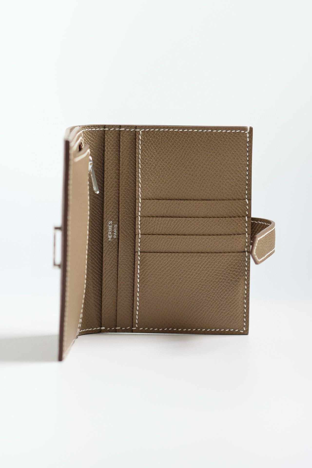 Hermes Bearn Compact Handmade Wallet in Taupe Epsom Calfskin - Image 5