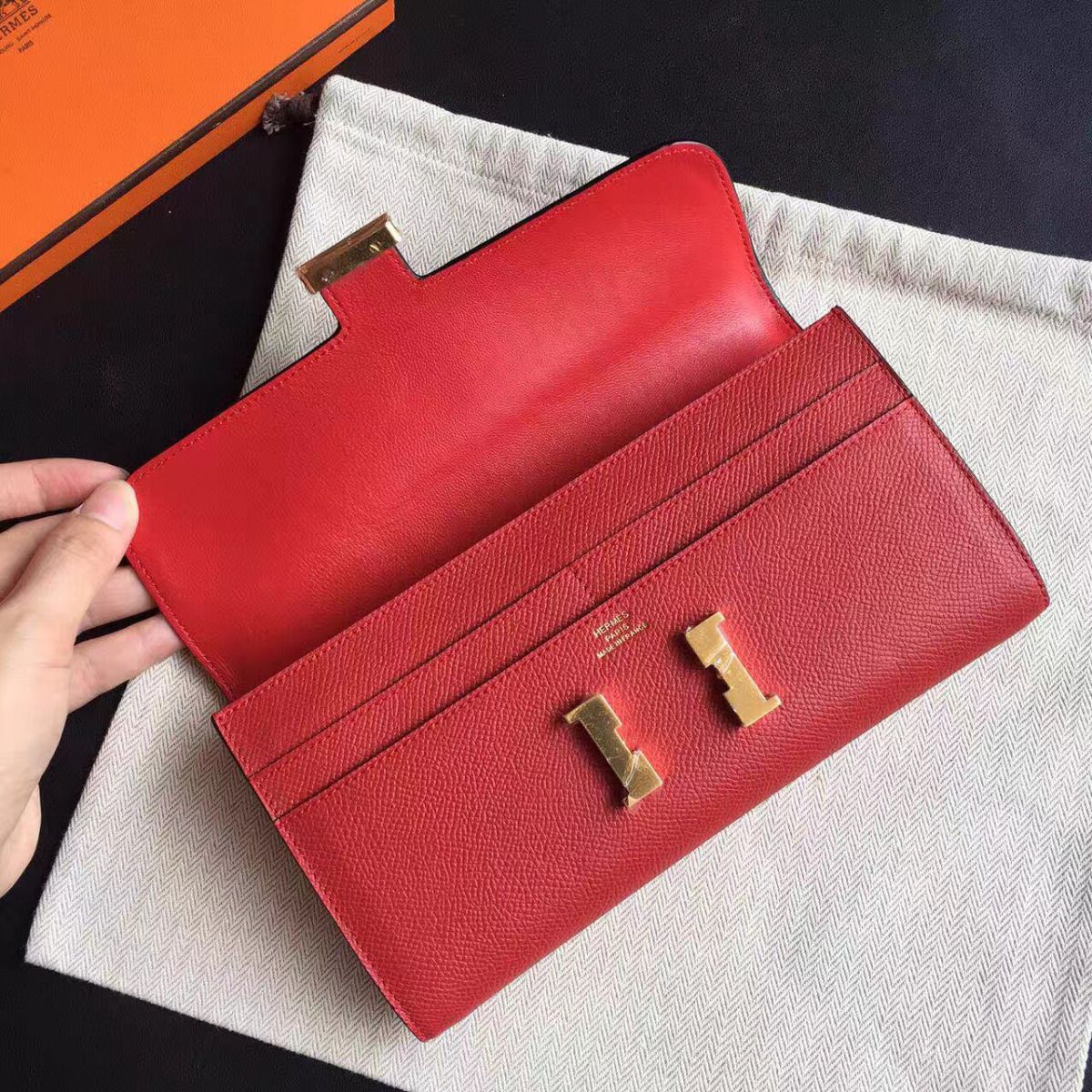 Hermes Constance Long Wallet In Red Epsom Leather - Image 4