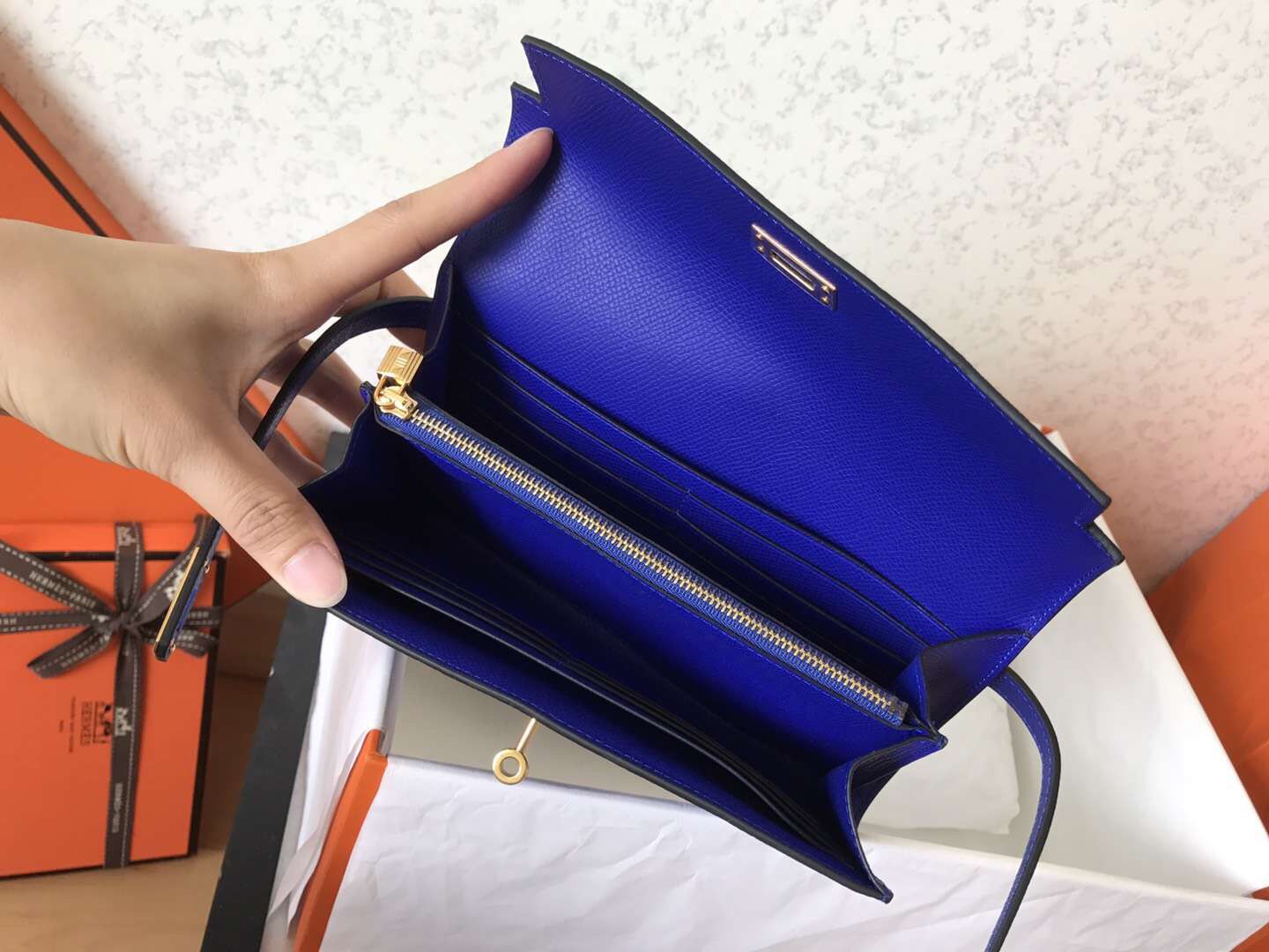 Hermes Kelly Classic Long Wallet In Blue Electric Epsom Leather - Image 8