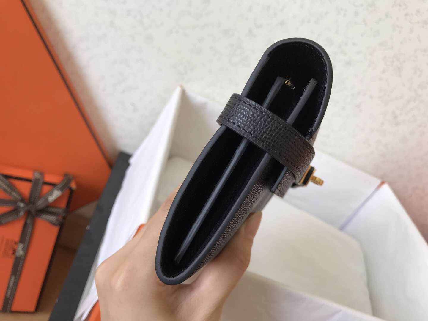 Hermes Kelly Classic Long Wallet In Black Epsom Leather - Image 4