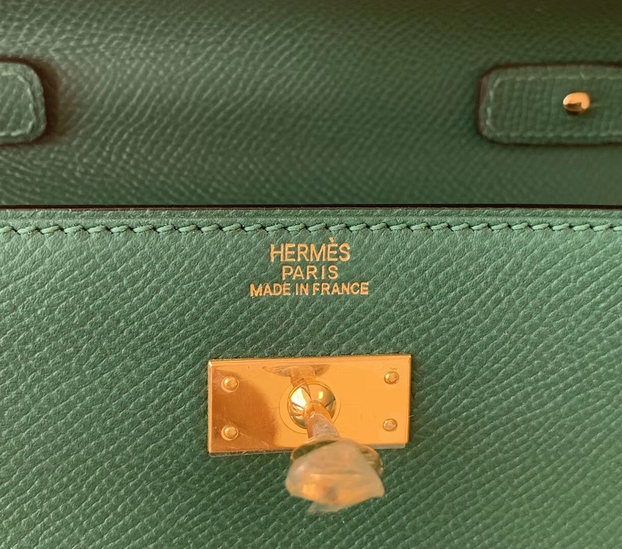 Hermes Kelly Classique To Go Wallet In Malachite Epsom Calfskin - Image 8